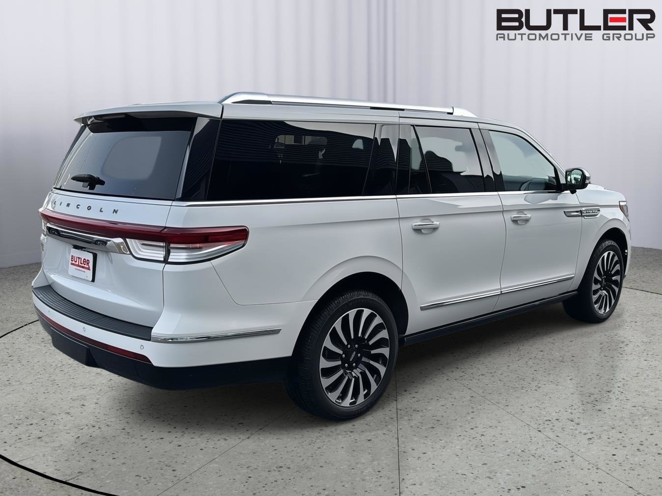 Used 2023 Lincoln Navigator L Black Label image 5