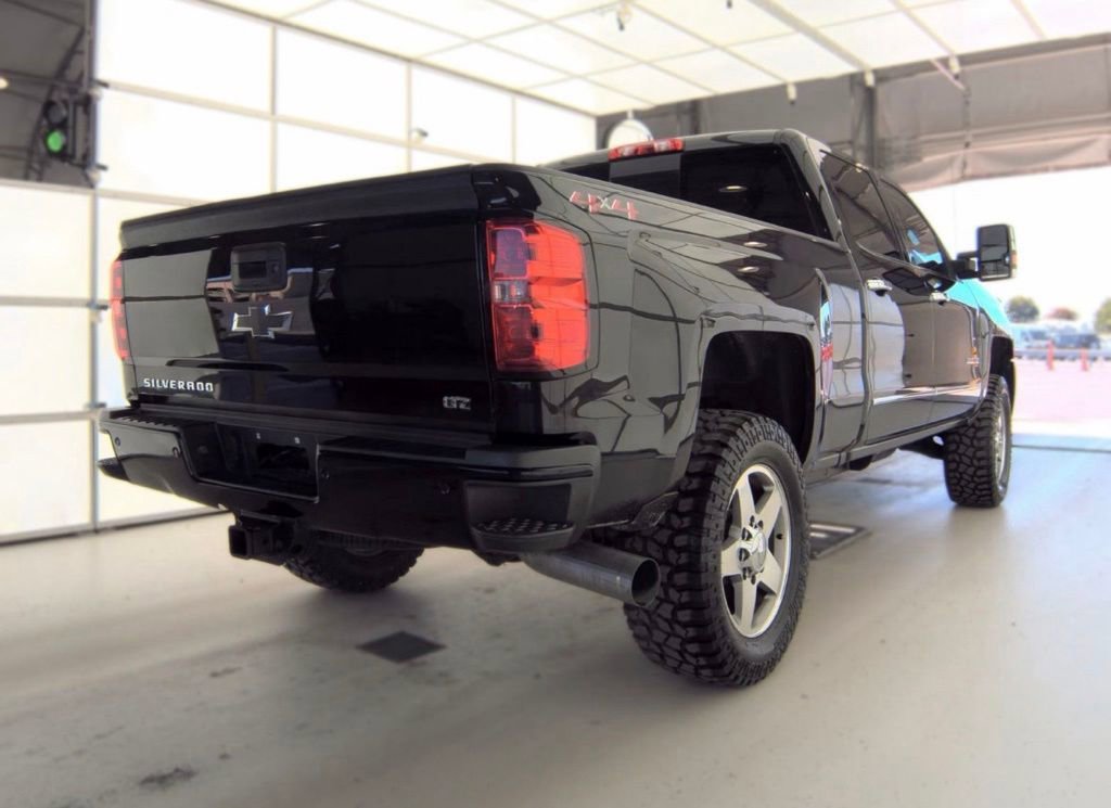 Used 2019 Chevrolet Silverado 2500 LTZ w/ Duramax Plus Package AWD/4WD image 5