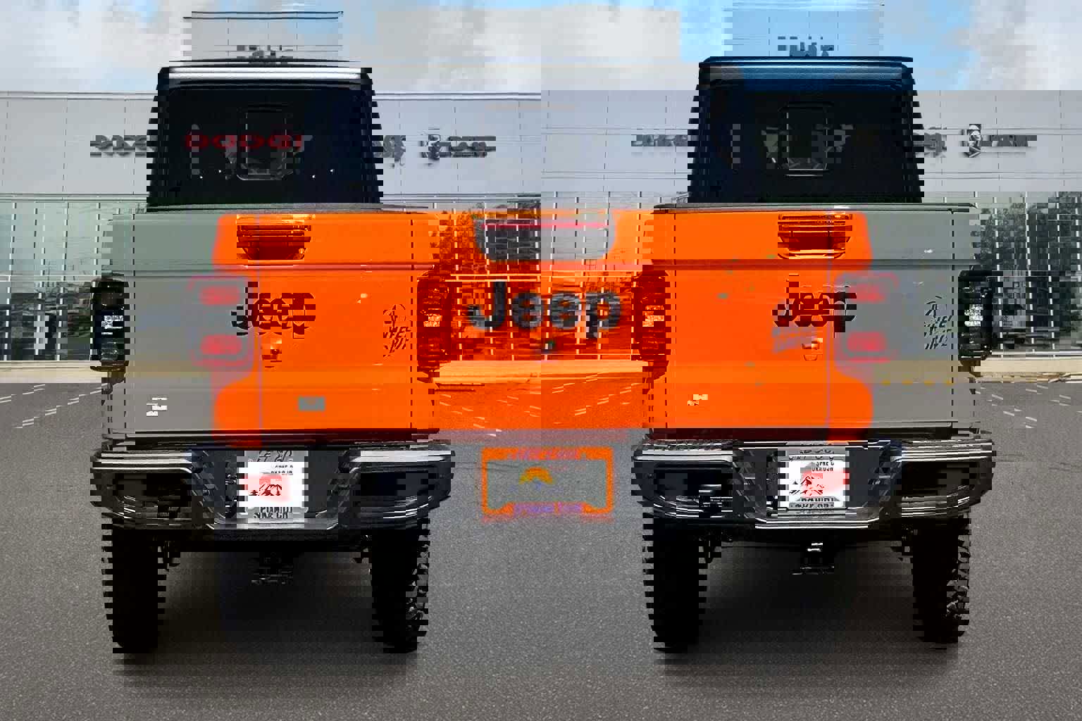 New 2025 Jeep Gladiator Sport image 6