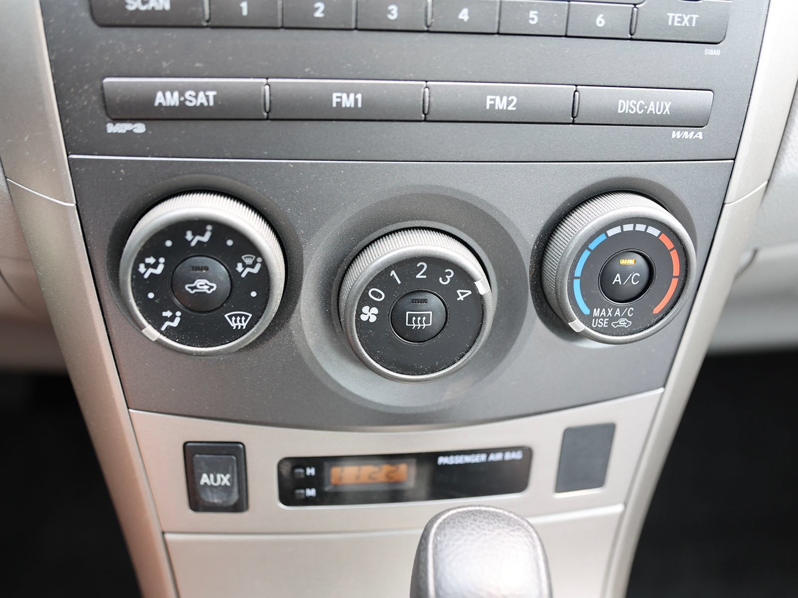 Used 2011 Toyota Corolla LE FWD image 25