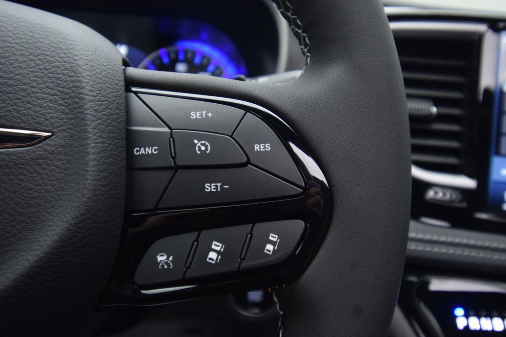 New 2026 Chrysler Pacifica Select w/ S Appearance Package FWD image 24