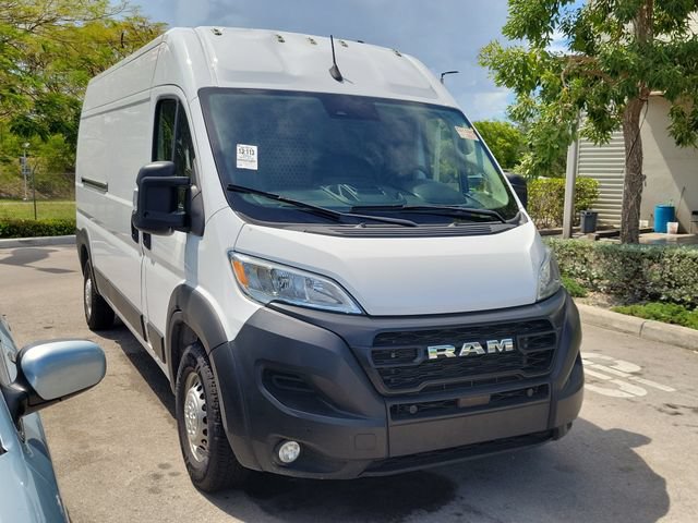 Used 2024 RAM ProMaster 2500 w/ Safety Group FWD image 2