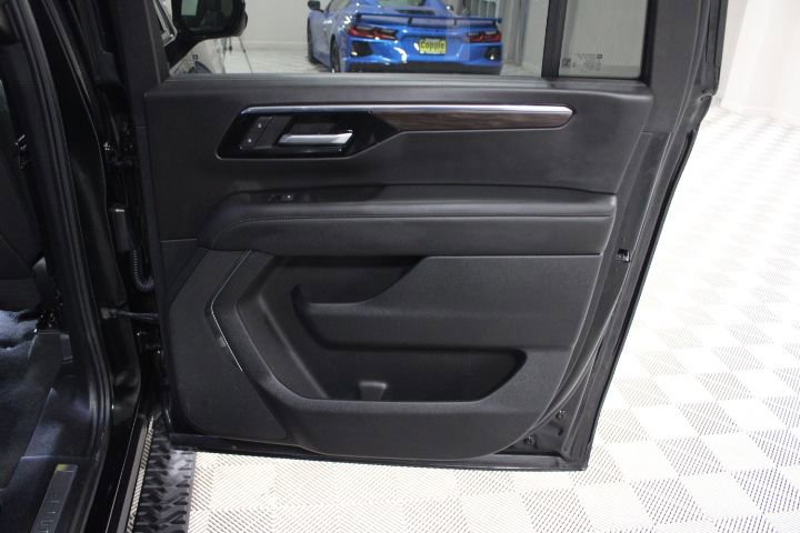 Certified 2025 Chevrolet Suburban Z71 image 29