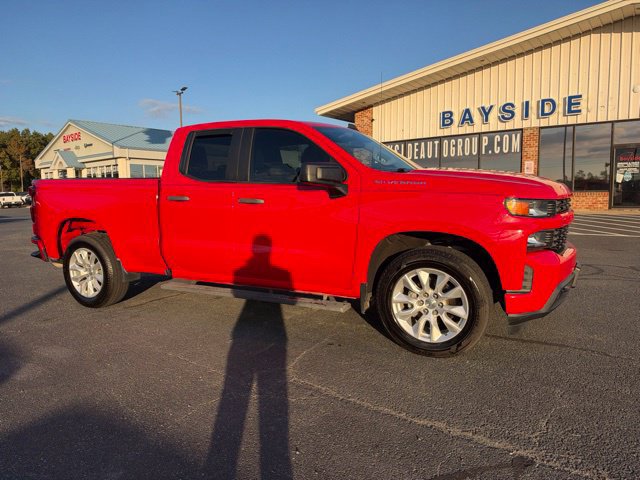 Used 2020 Chevrolet Silverado 1500 Custom w/ Custom Value Package RWD image 2