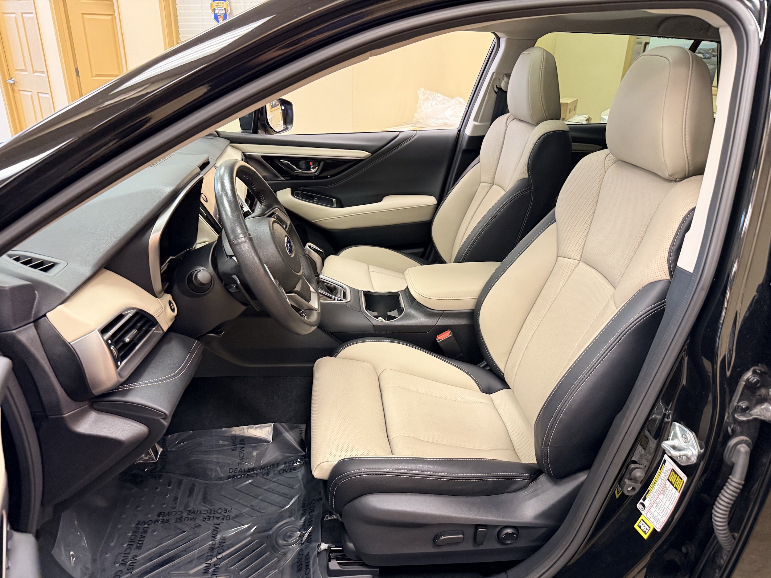 Used 2025 Subaru Outback Limited AWD/4WD image 6
