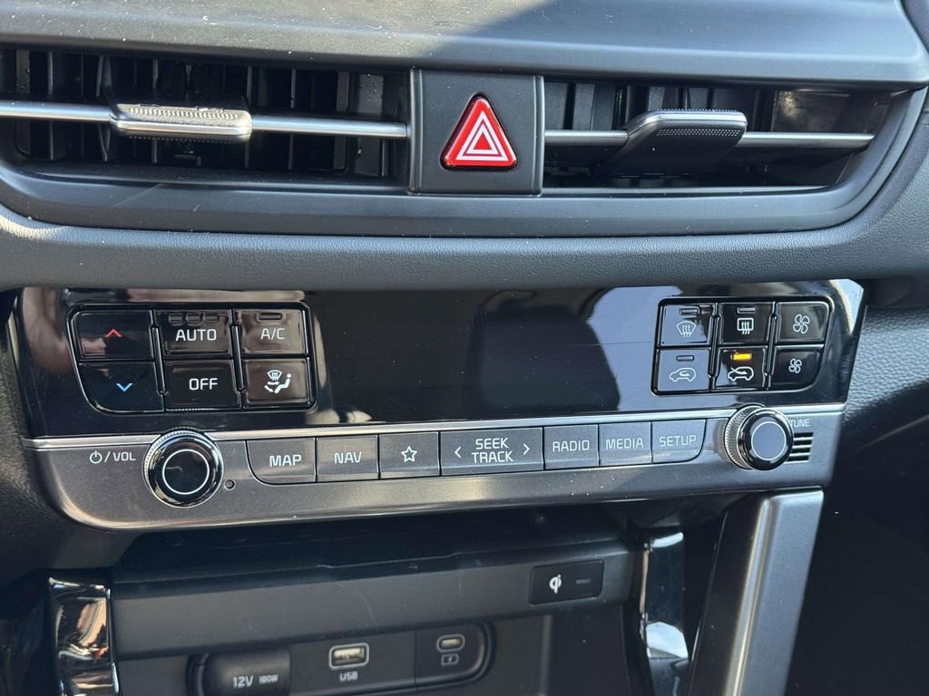 Used 2025 Kia Seltos SX image 26