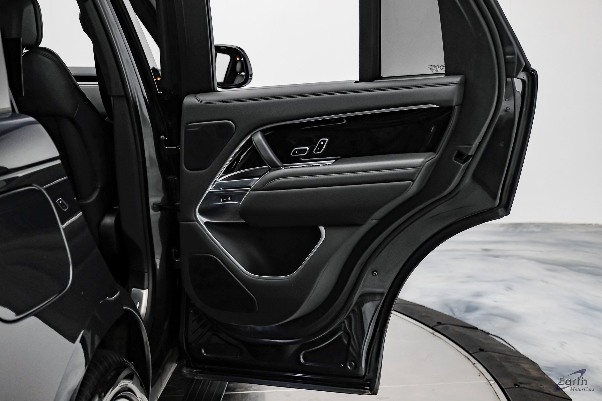 Used 2023 Land Rover Range Rover Autobiography image 83