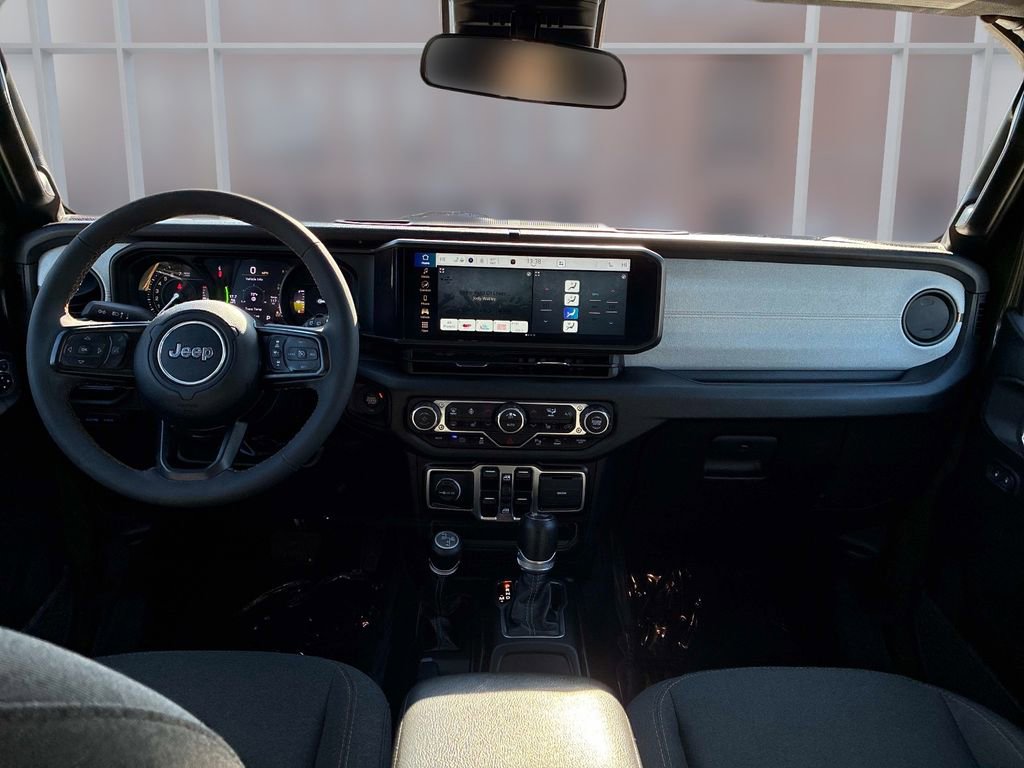Used 2024 Jeep Wrangler Unlimited w/ Convenience Group image 17