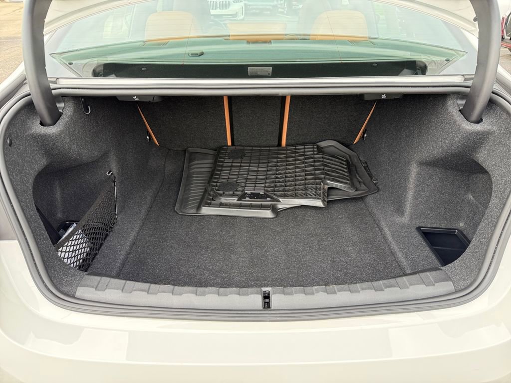 Certified 2025 BMW 330i xDrive Sedan w/ Premium Package image 36