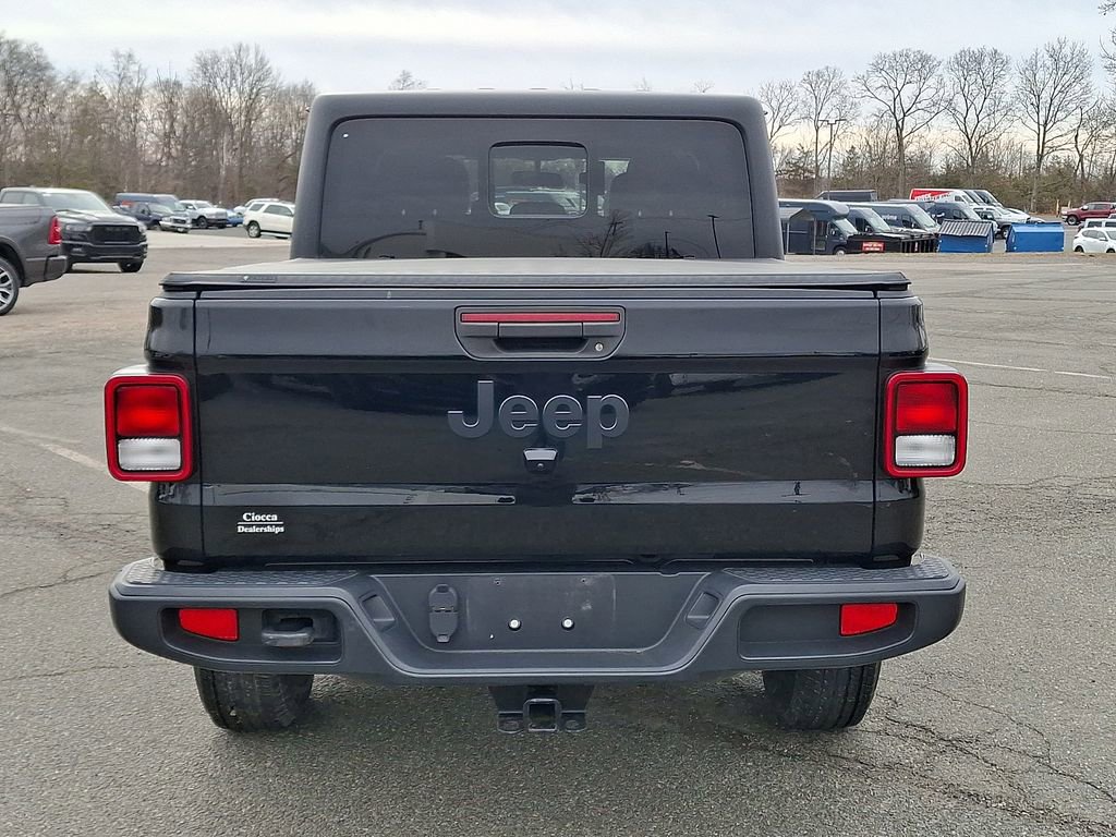 Used 2022 Jeep Gladiator Sport AWD/4WD image 8