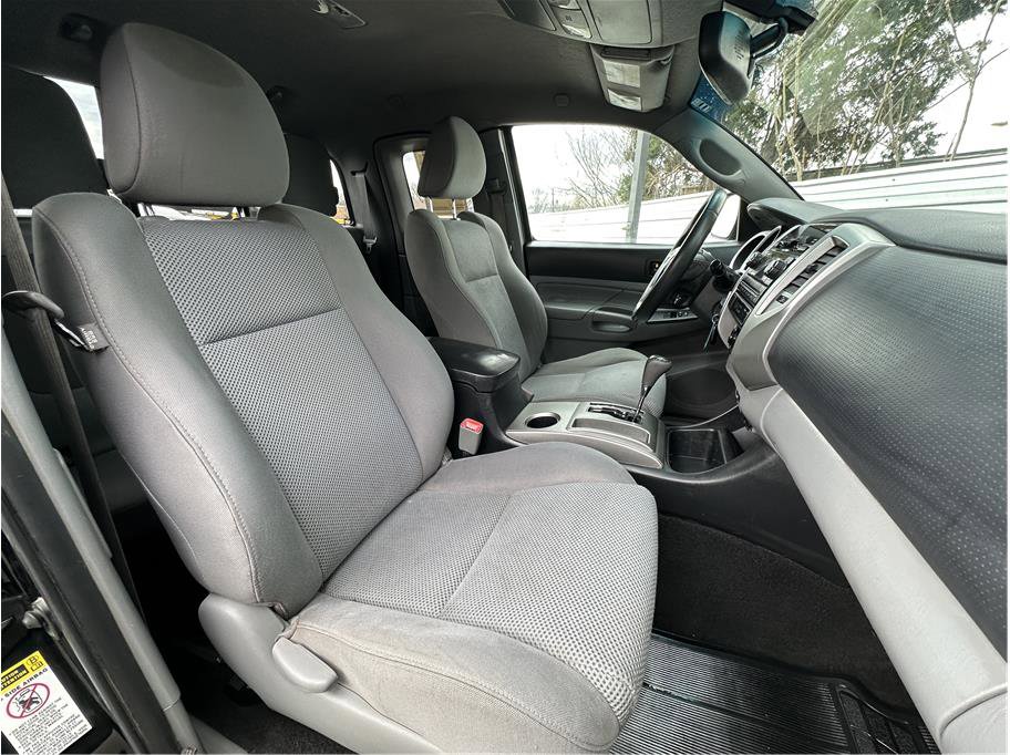 Used 2012 Toyota Tacoma 4x4 Access Cab V6 w/ TRD Off-Road Pkg image 15