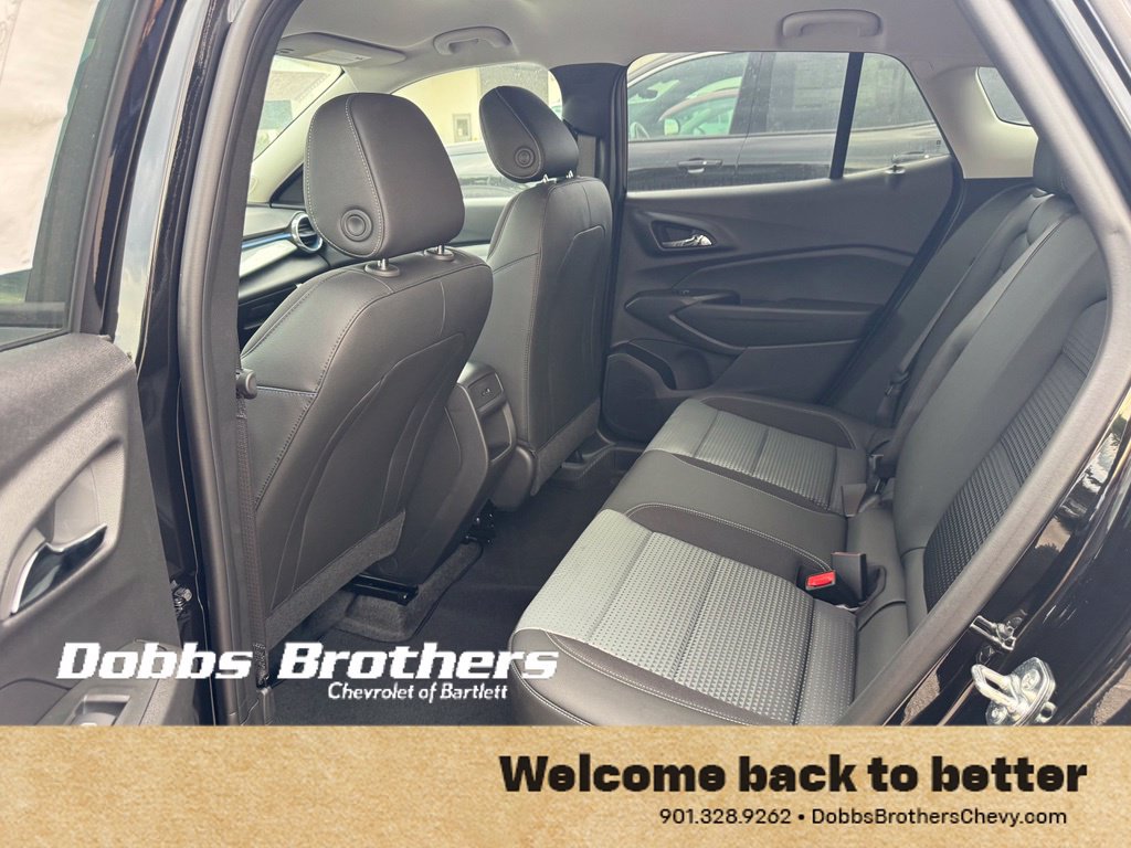 New 2026 Chevrolet Trax LT w/ LT Convenience Package FWD image 32