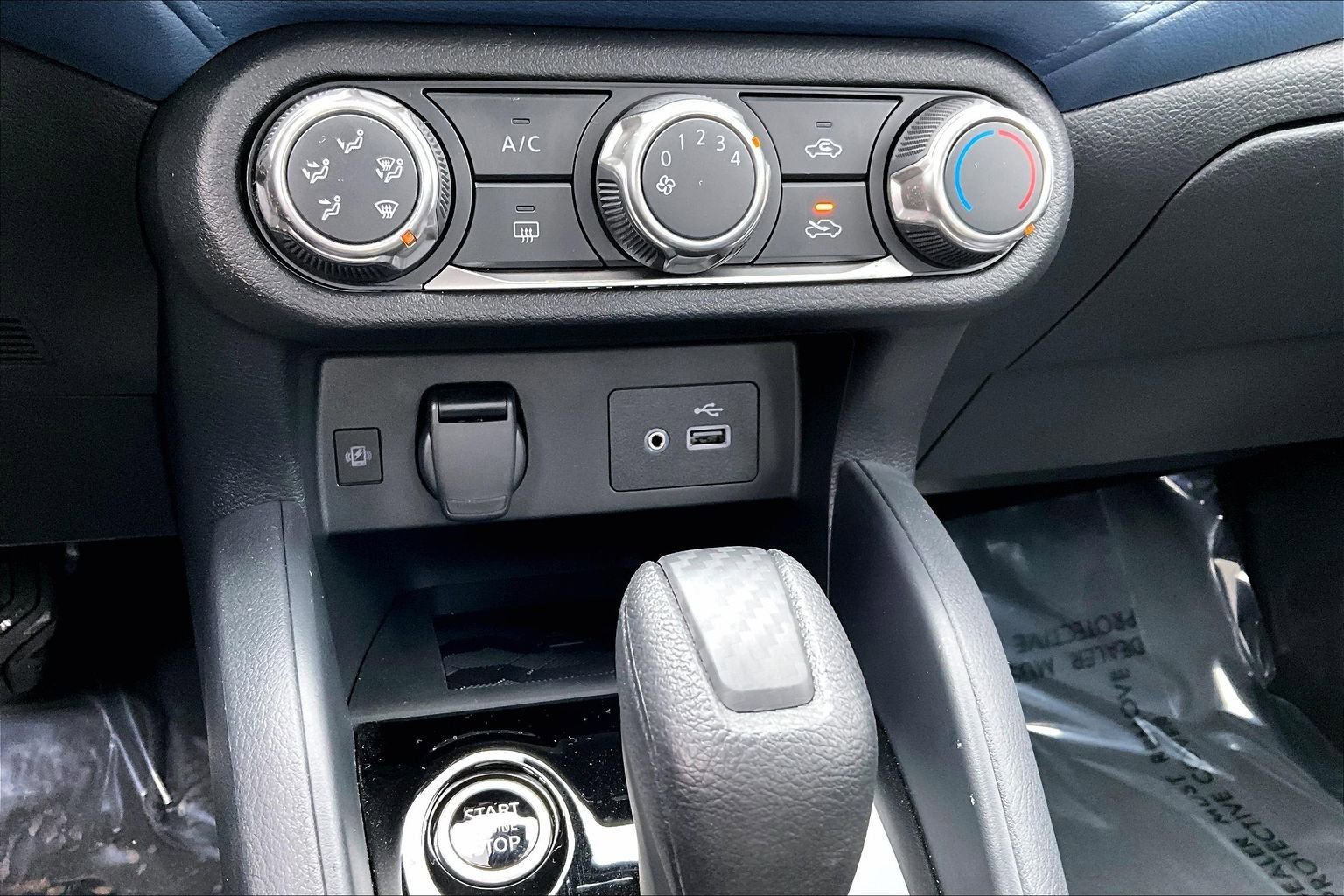 Used 2025 Nissan Versa SV w/ Trunk Package image 8