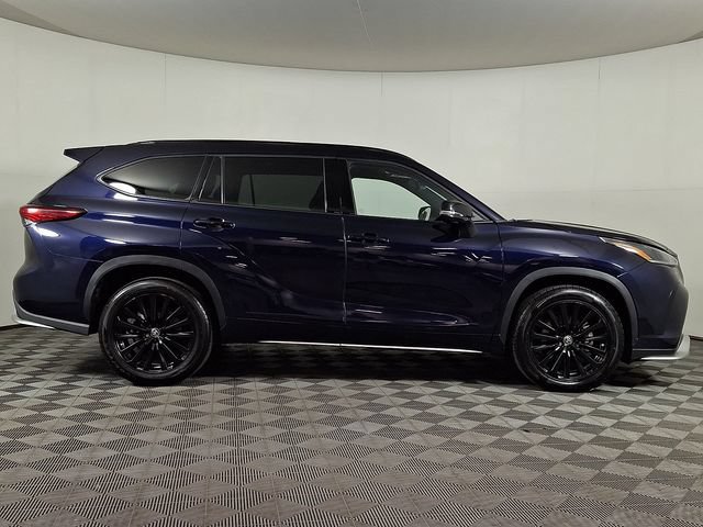 Used 2023 Toyota Highlander XSE AWD/4WD image 10