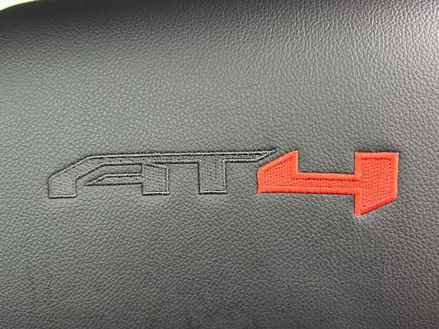 Used 2023 GMC Acadia AT4 w/ Technology Package AWD/4WD image 16