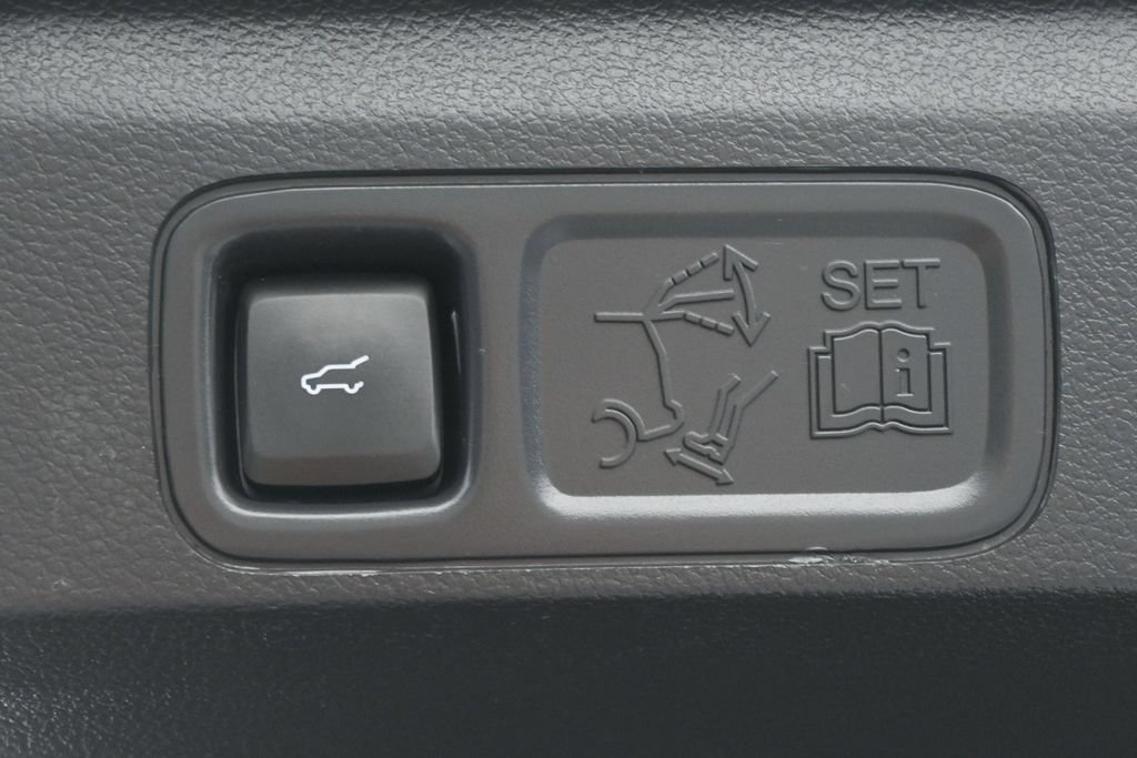 Used 2023 Lincoln Navigator Reserve AWD/4WD image 36