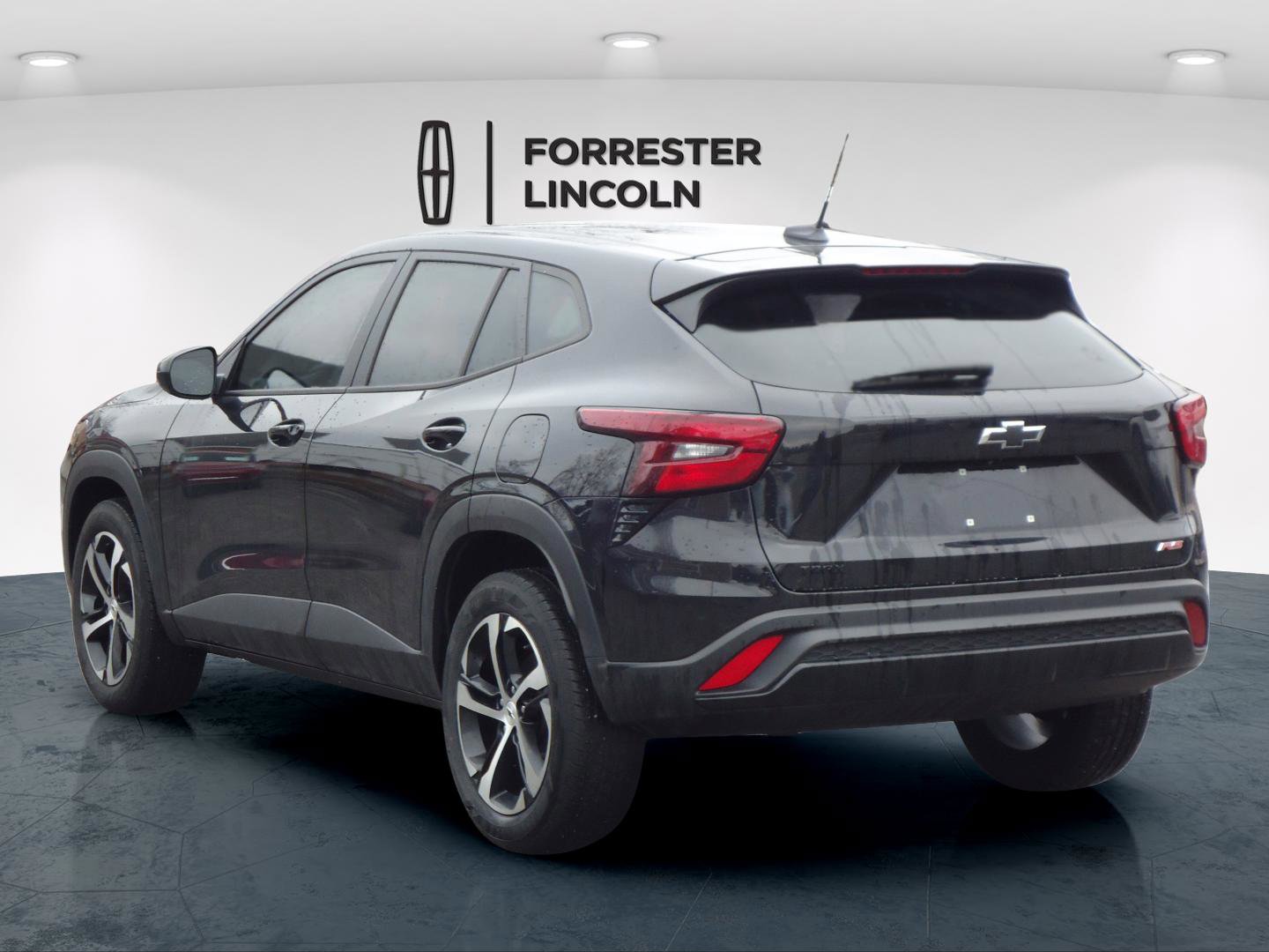 Used 2024 Chevrolet Trax RS image 5