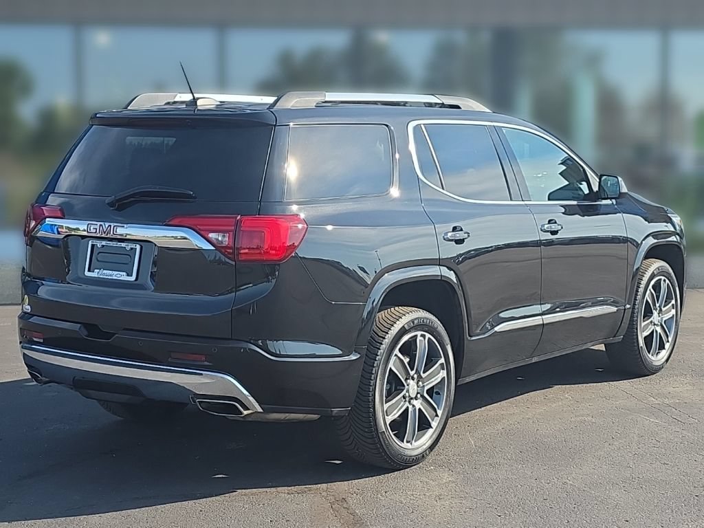 Used 2019 GMC Acadia Denali AWD/4WD image 7