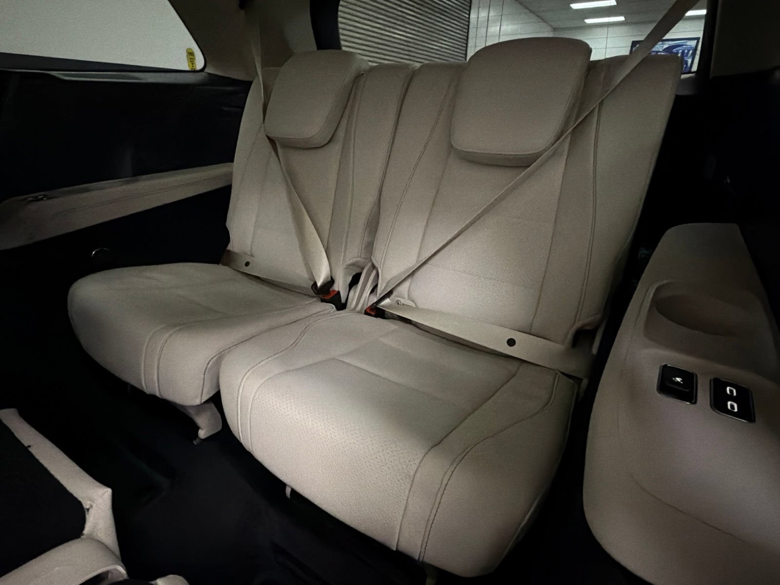Used 2026 Mercedes-Benz GLS 450 4MATIC image 43