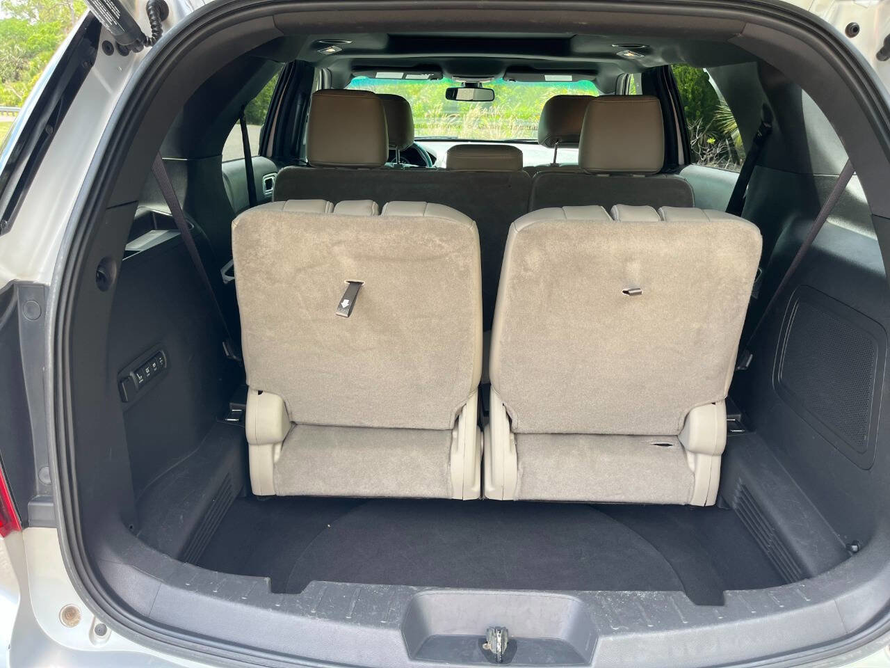 Used 2013 Ford Explorer Limited image 20