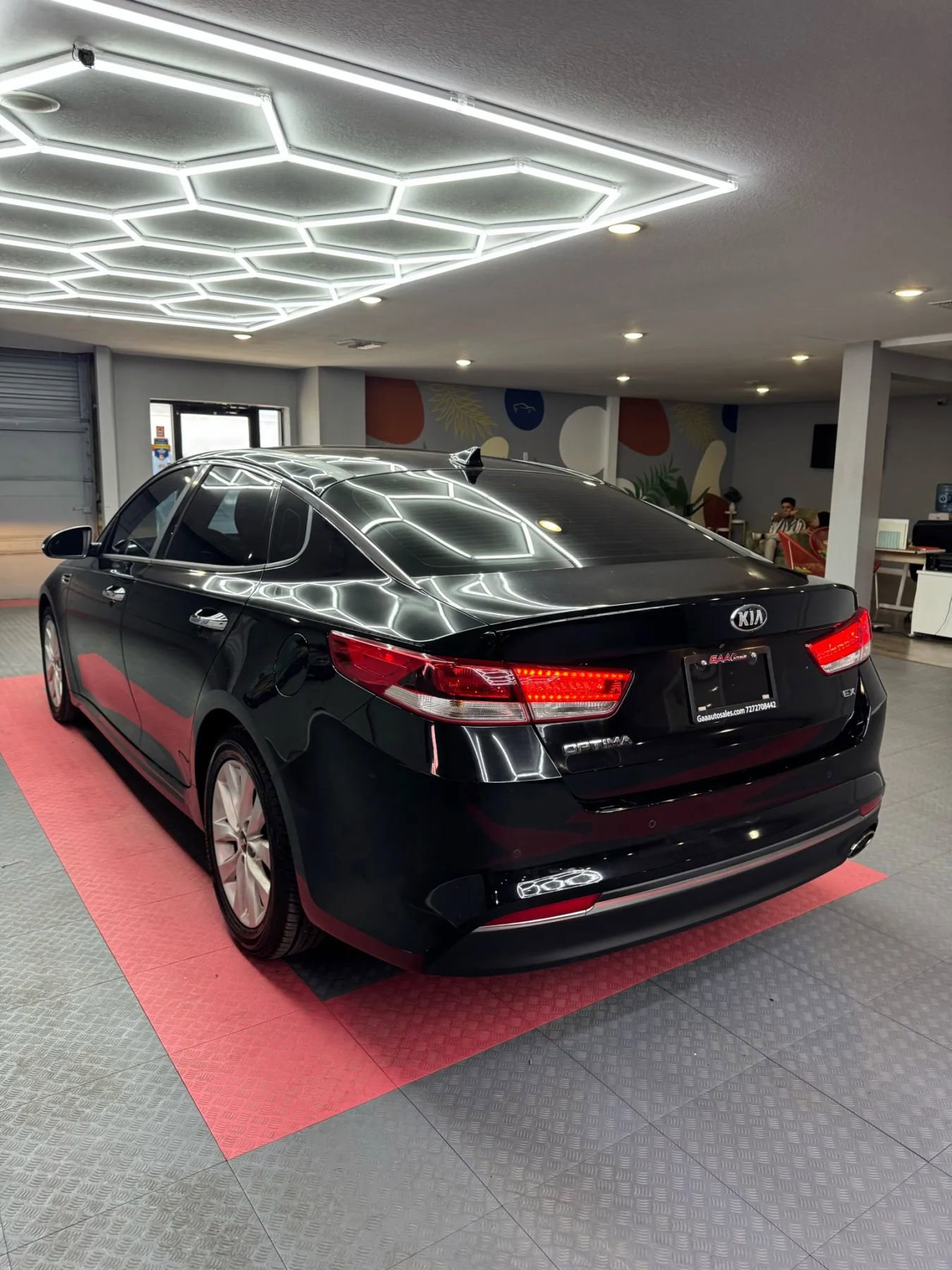 Used 2016 Kia Optima EX w/ Premium Package image 5