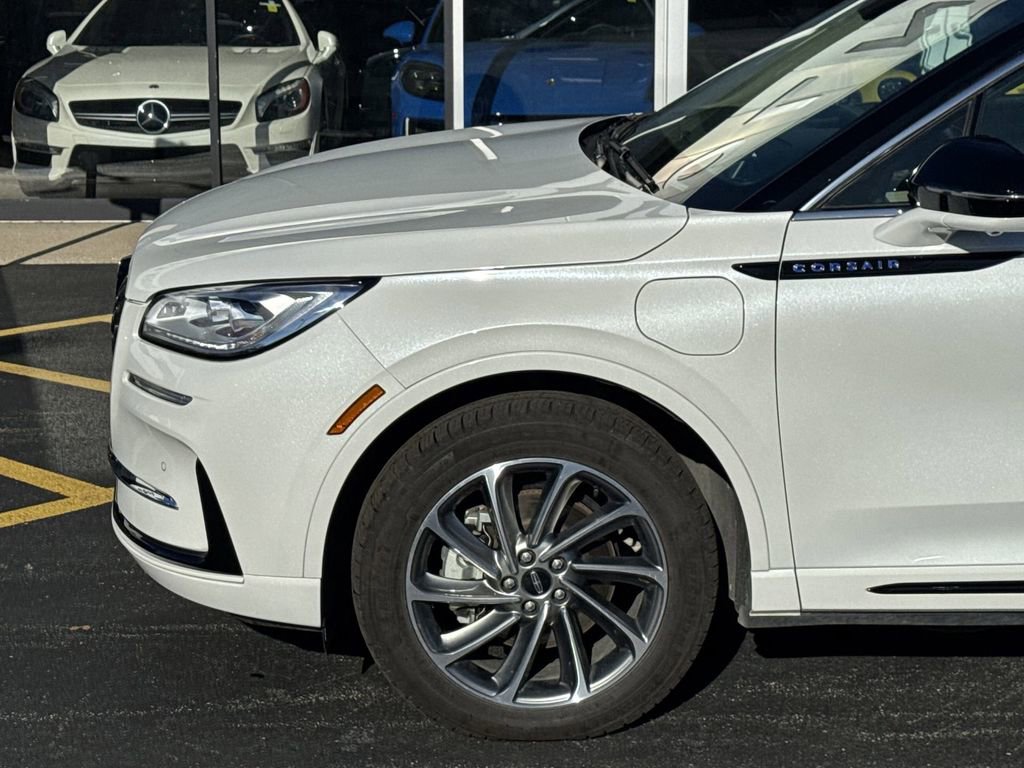 Used 2025 Lincoln Corsair Grand Touring w/ Equipment Group 302A image 19
