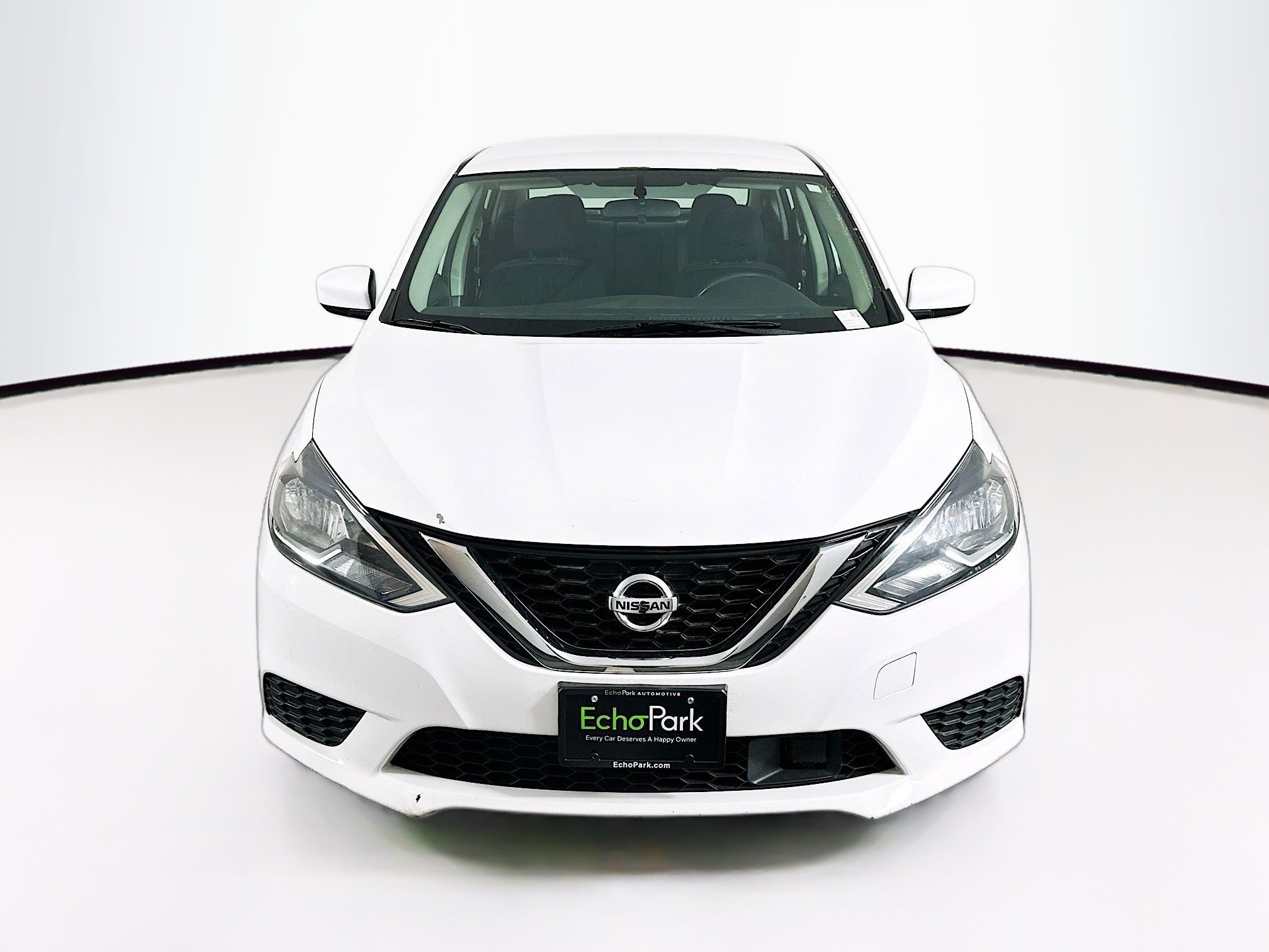 Used 2019 Nissan Sentra SV image 2