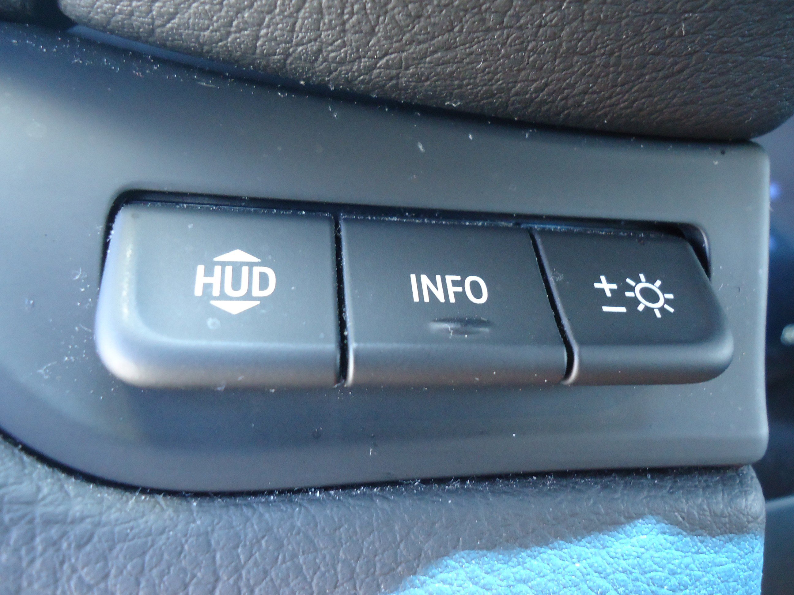 Used 2019 Cadillac Escalade Premium Luxury image 14