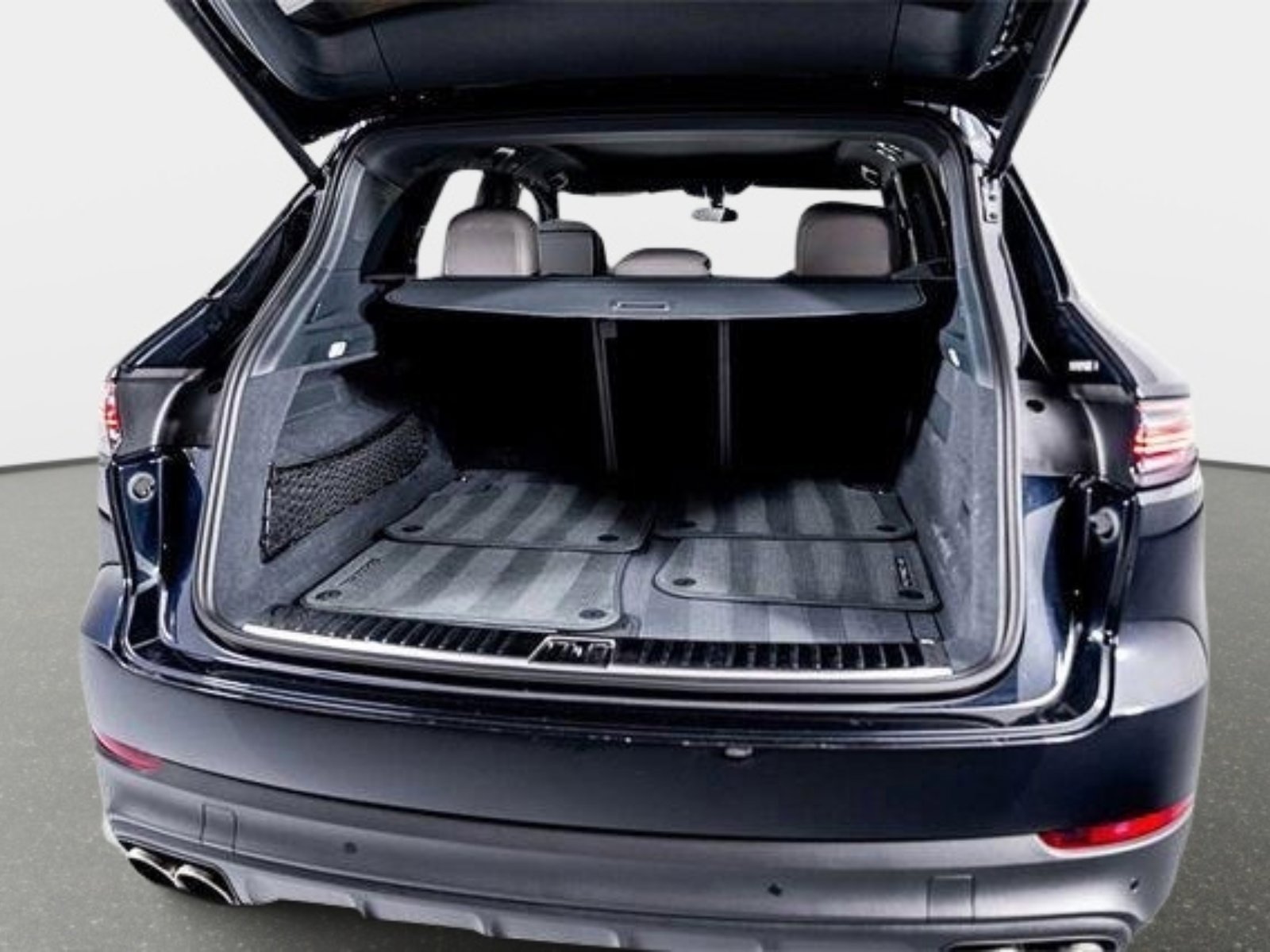 Used 2022 Porsche Cayenne S image 63