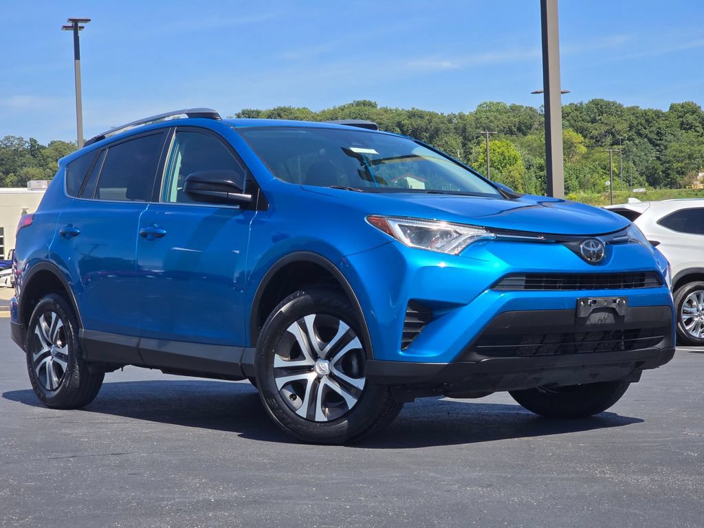 Used 2018 Toyota RAV4 LE w/ All Weather Liner Package