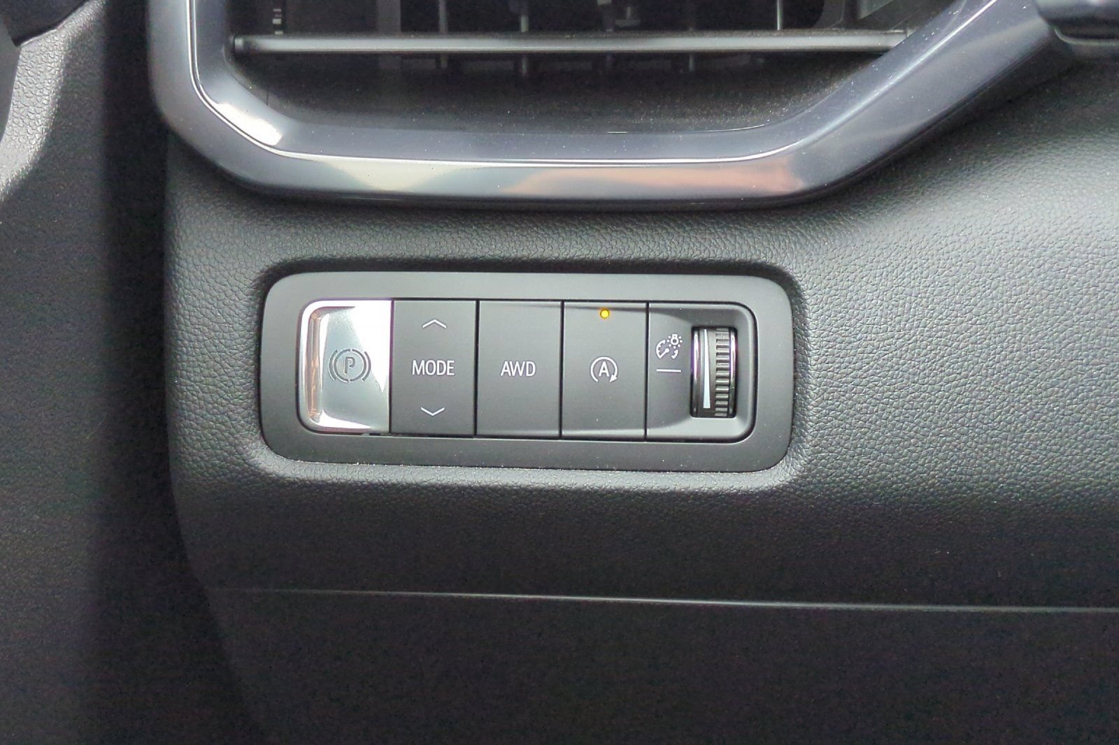 Used 2025 GMC Acadia AT4 w/ Luxury Package AWD/4WD image 41