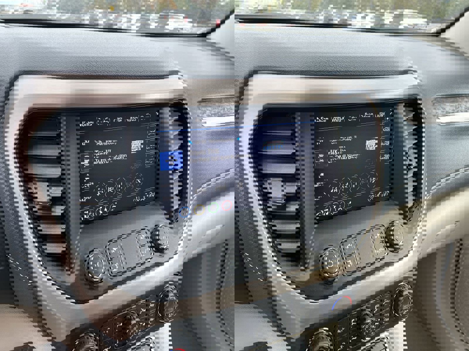 Used 2023 GMC Acadia Denali w/ Denali Ultimate Package image 13