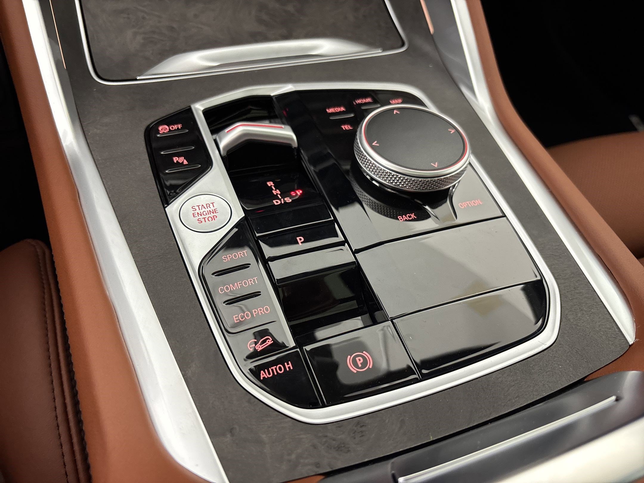 New 2026 BMW X6 xDrive40i AWD/4WD image 17