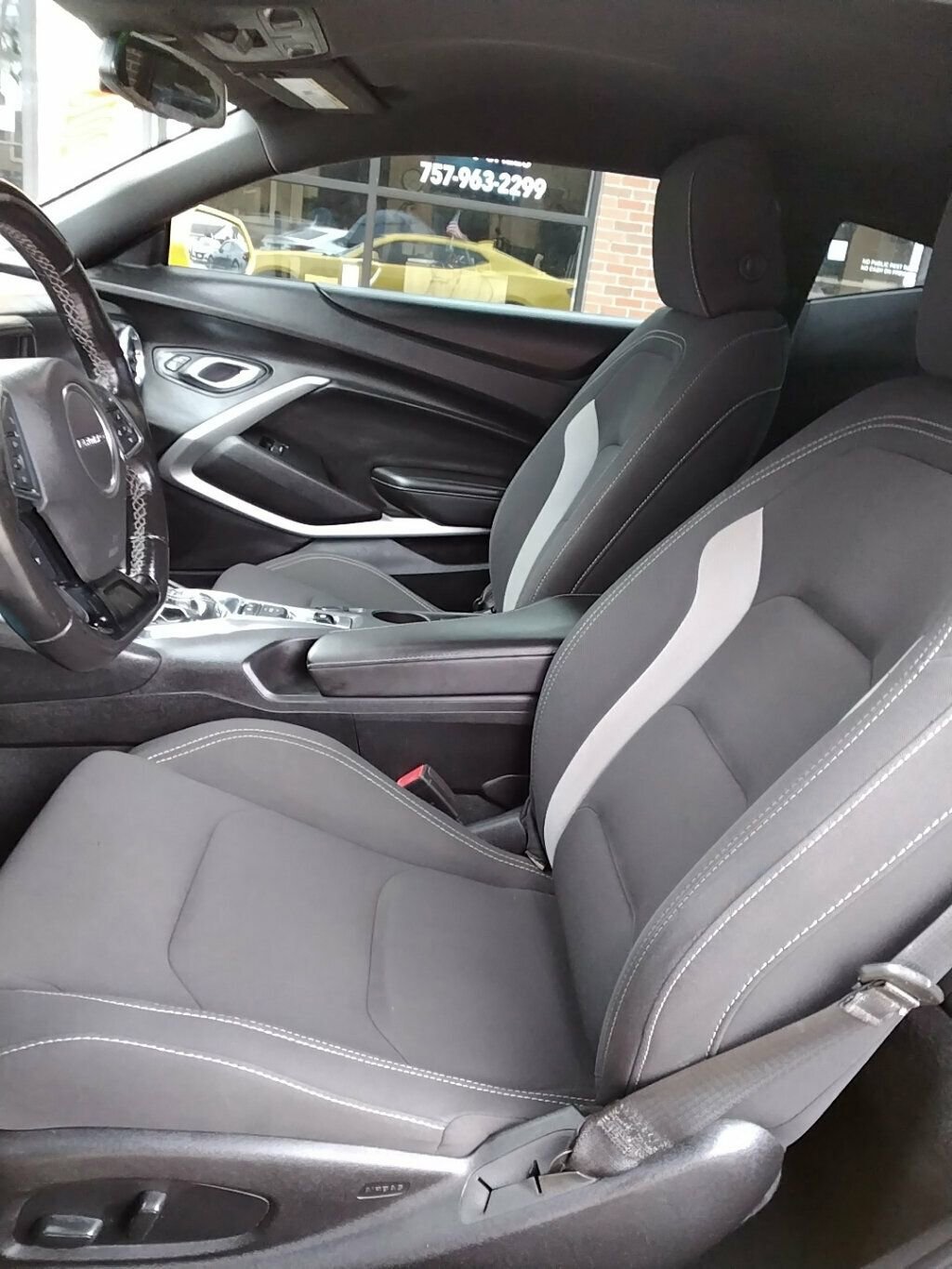 Used 2018 Chevrolet Camaro LT w/ RS Package image 7