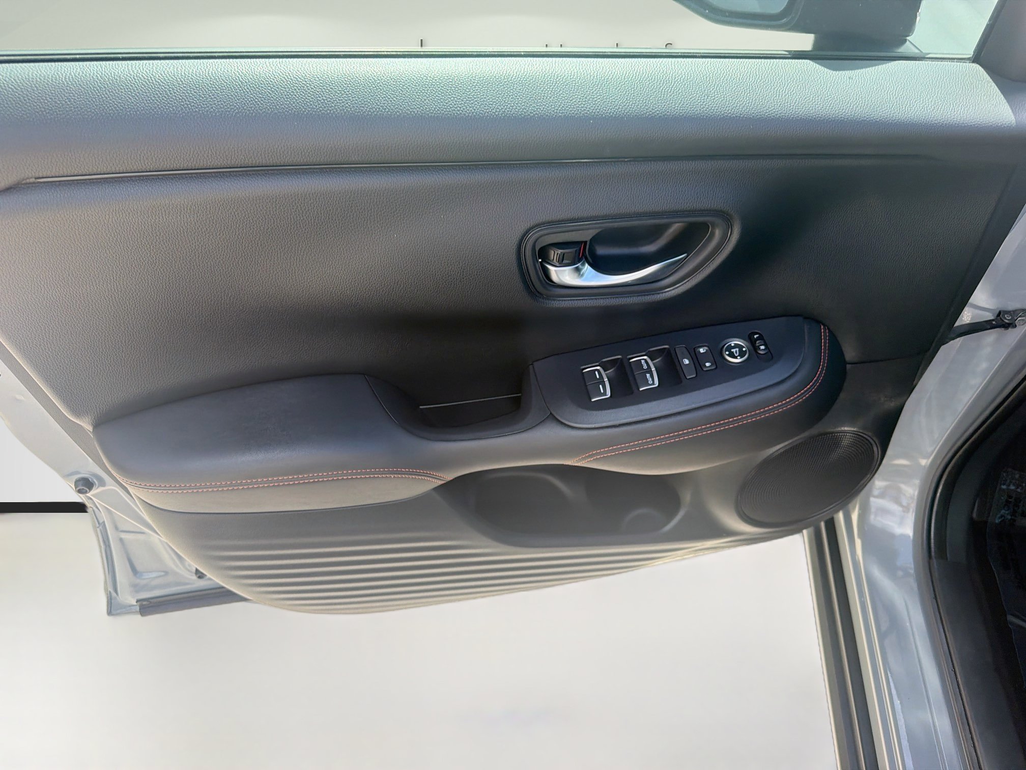 Certified 2024 Honda HR-V Sport image 19