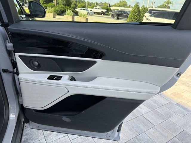 New 2026 Lincoln Nautilus Premier w/ Equipment Group 102A AWD/4WD image 21