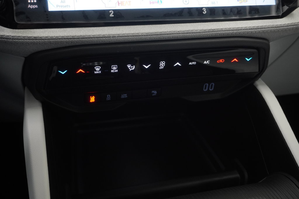 New 2026 Jeep Cherokee Laredo AWD/4WD image 23