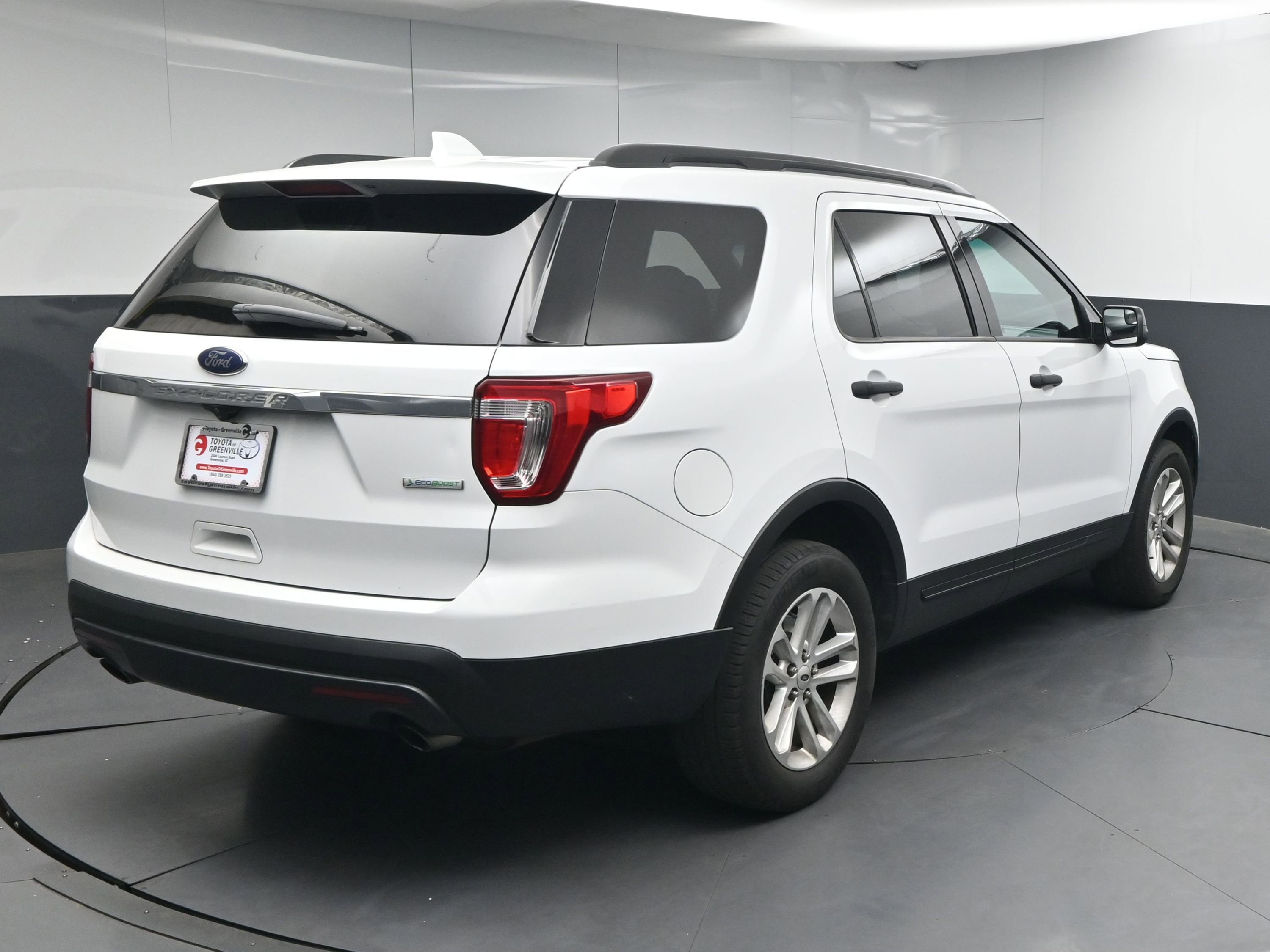Used 2017 Ford Explorer FWD image 8