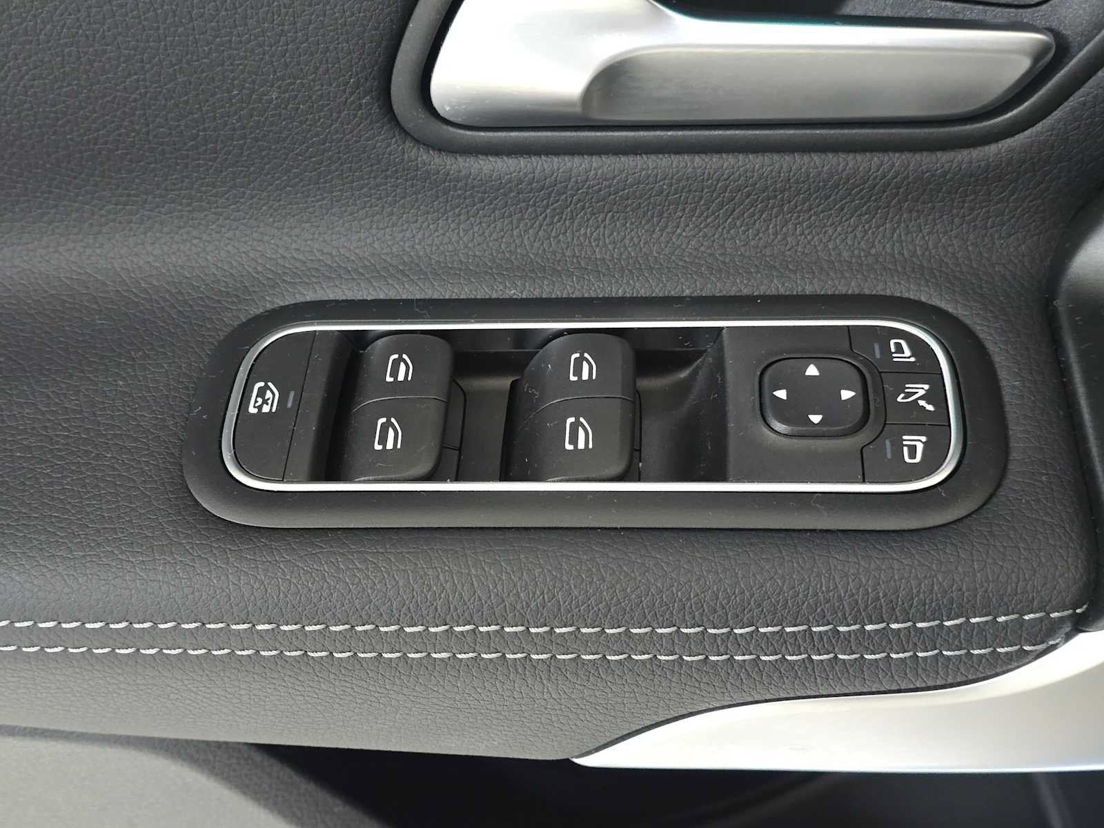 Certified 2023 Mercedes-Benz CLA 250 4MATIC image 23