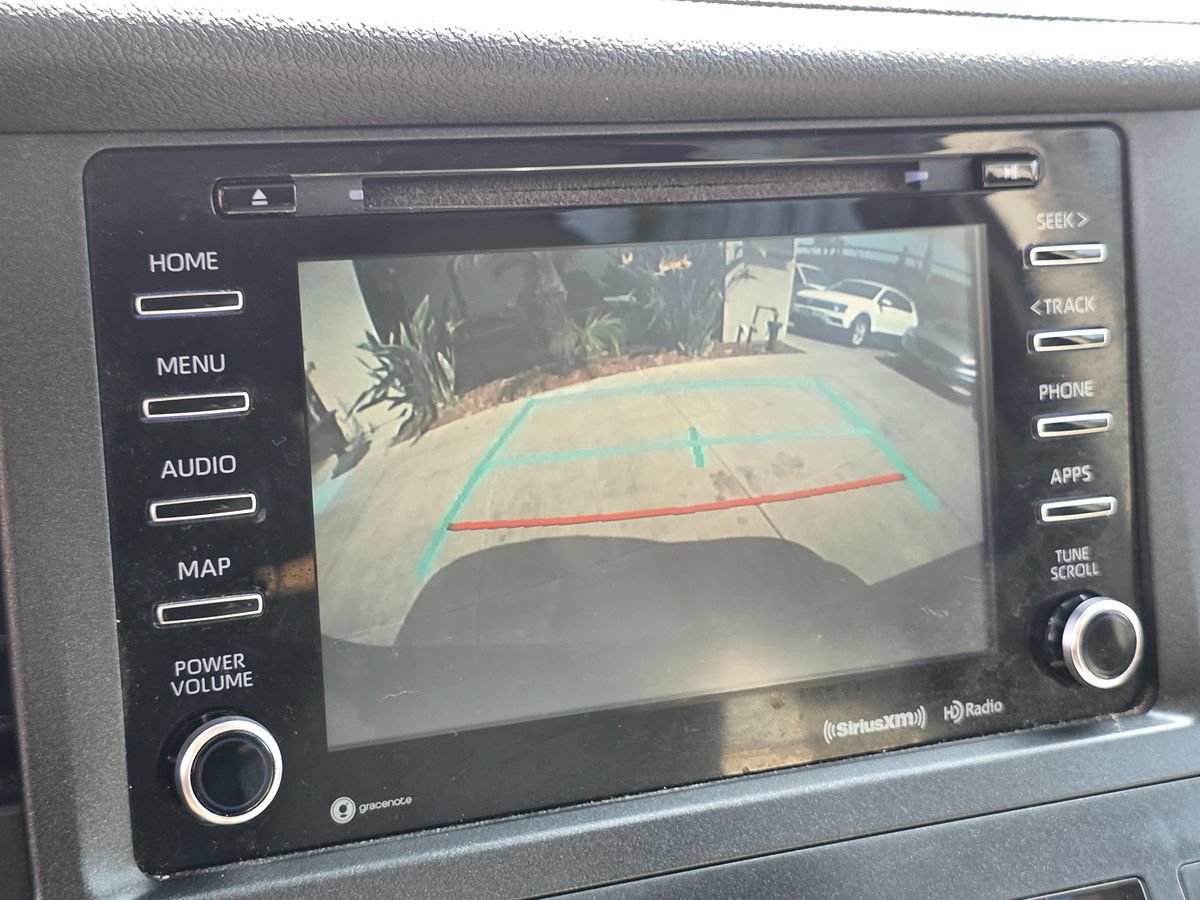 Used 2019 Toyota Sienna XLE w/ XLE Navigation Package FWD image 43