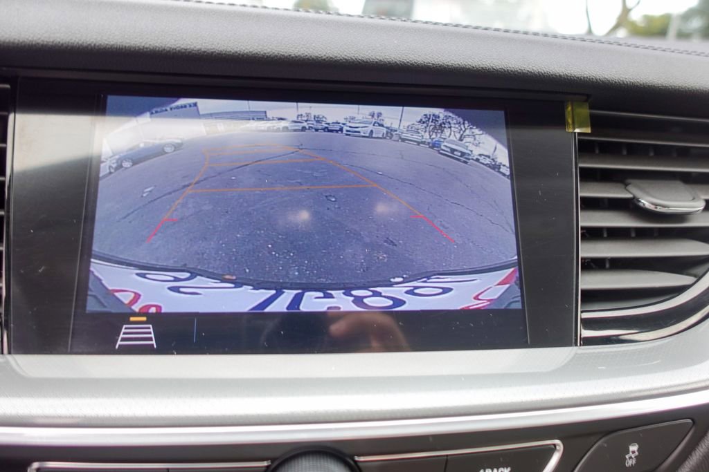 Used 2019 Buick Regal Preferred w/ Sights and Sounds Package image 18