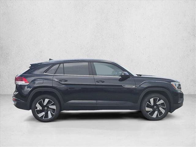 Used 2026 Volkswagen Atlas Cross Sport SE FWD image 4