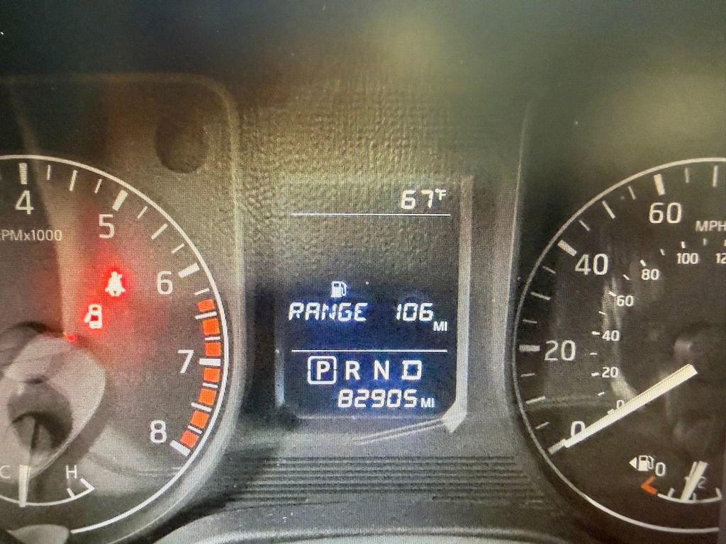 Used 2017 Nissan Titan S image 6