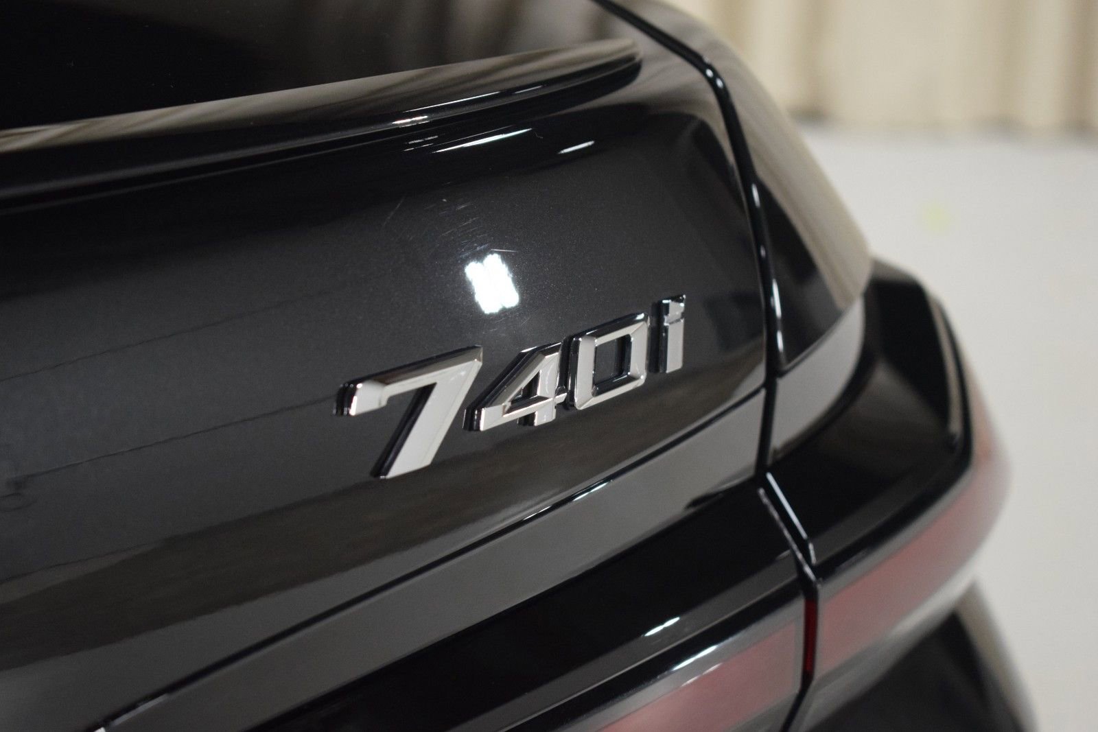 Used 2025 BMW 740i xDrive image 11