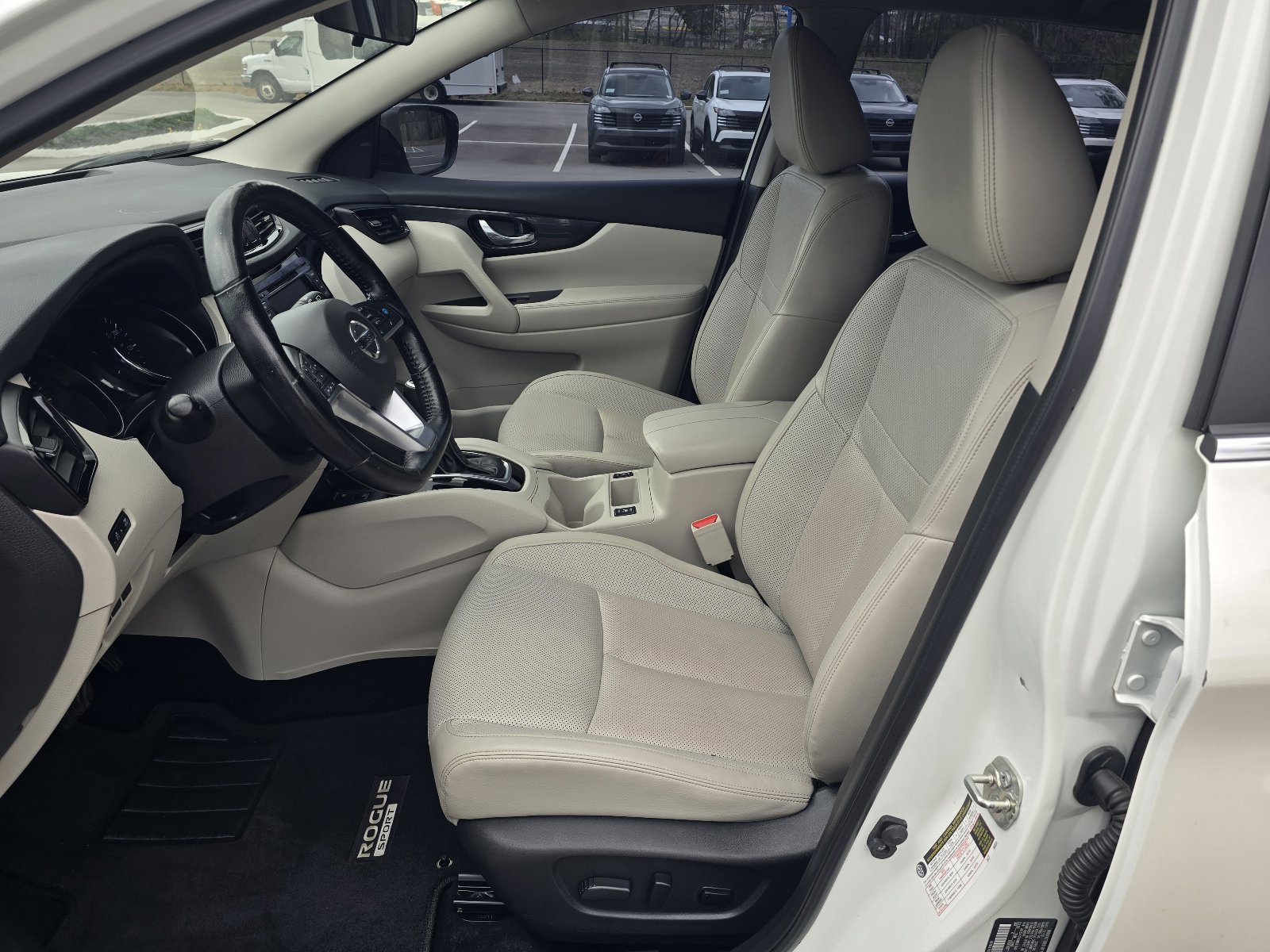 Used 2022 Nissan Rogue Sport SL image 12