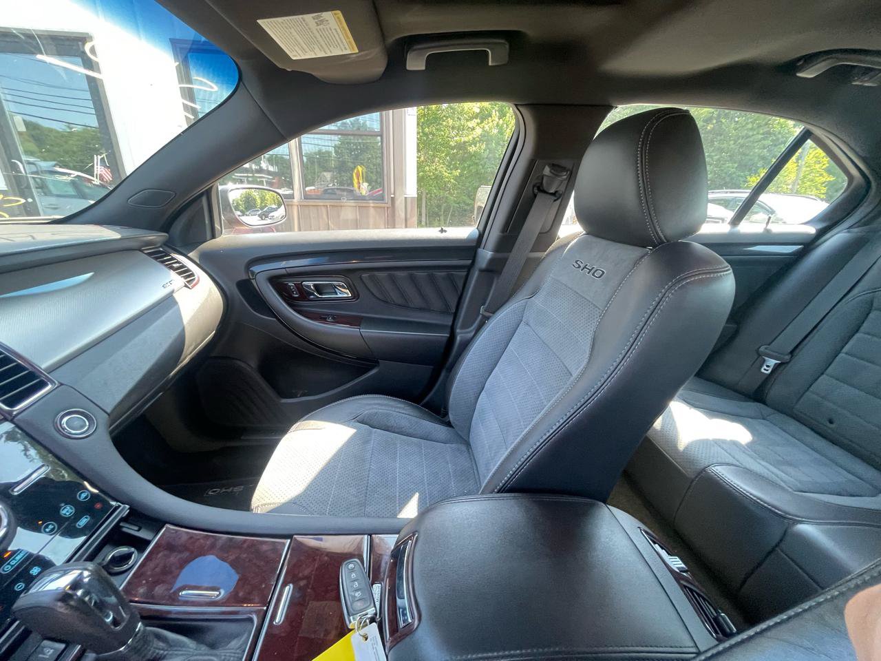 Used 2014 Ford Taurus SHO w/ Equipment Group 401A AWD/4WD image 15