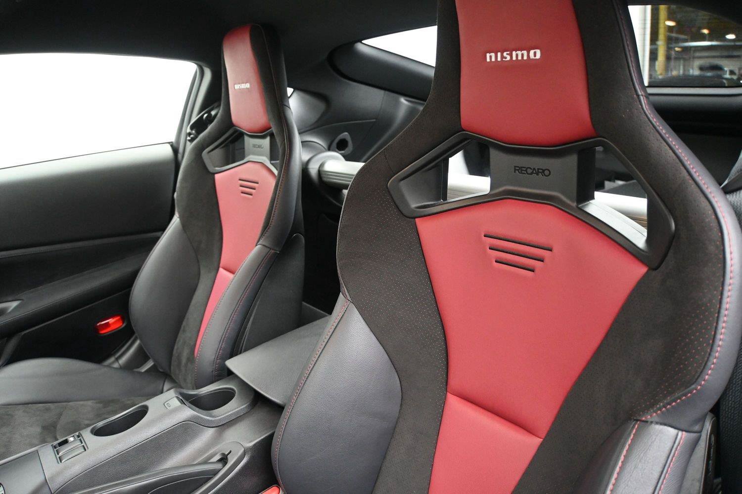 Certified 2024 Nissan Z NISMO w/ Floor Mat Package RWD image 11