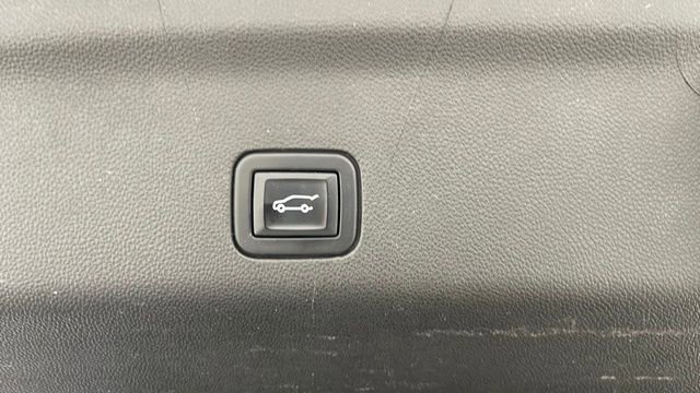 Used 2022 Cadillac Escalade ESV Premium Luxury image 51