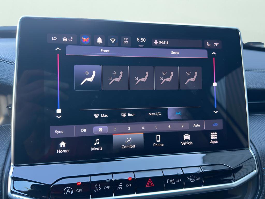 Used 2025 Jeep Compass Latitude w/ Convenience Group AWD/4WD image 13