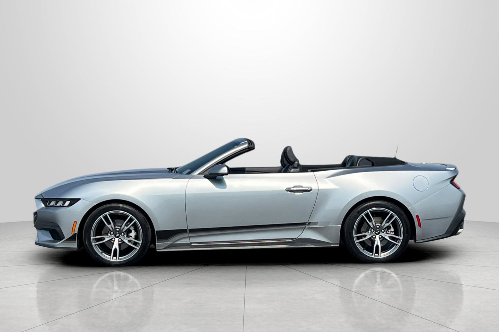 Used 2024 Ford Mustang Premium w/ Wheel & Stripe Package image 9